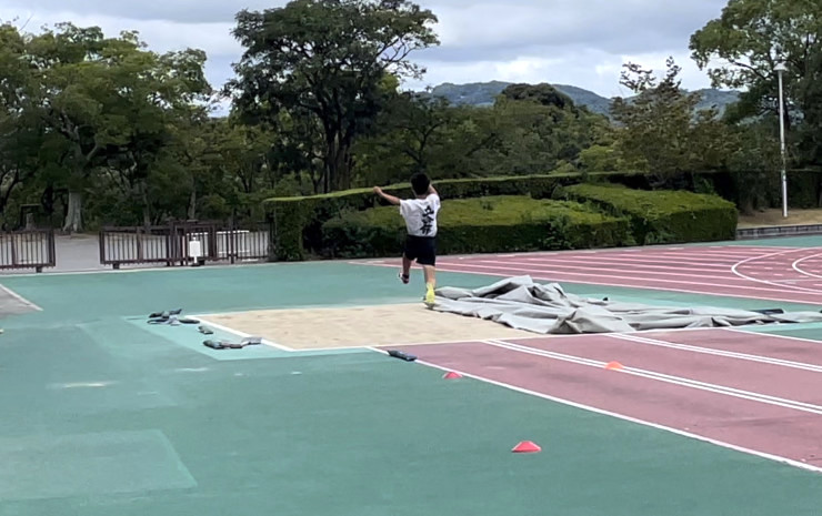 中学生の三段跳び選手のパーソナルトレーニングで京都へ